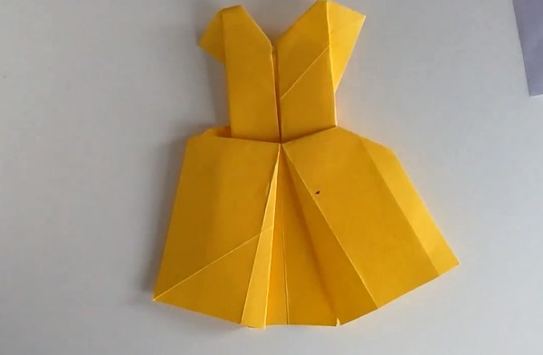 儿童折纸简单折纸连衣裙的折法制作教程