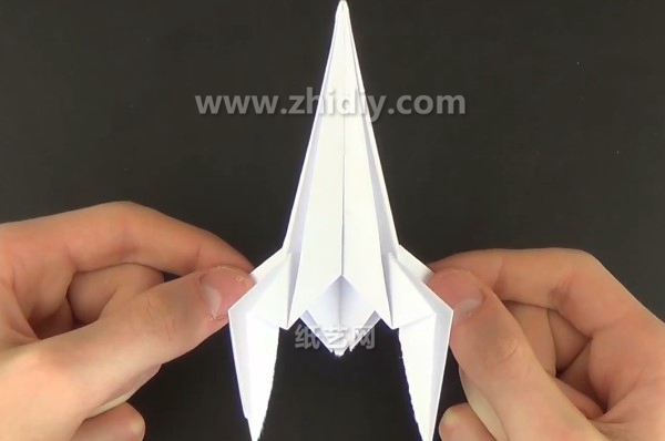 手工折纸火箭的折法教程手把手教你学习如何制作折纸火箭