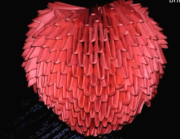 情人节3D立体折纸三角插折纸心的折法手工制作教程