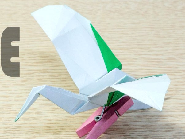 仿真折纸千纸鹤的折纸方法教程