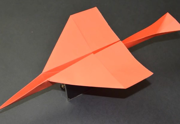 折纸飞机的折法教程教你最新折纸滑翔机
