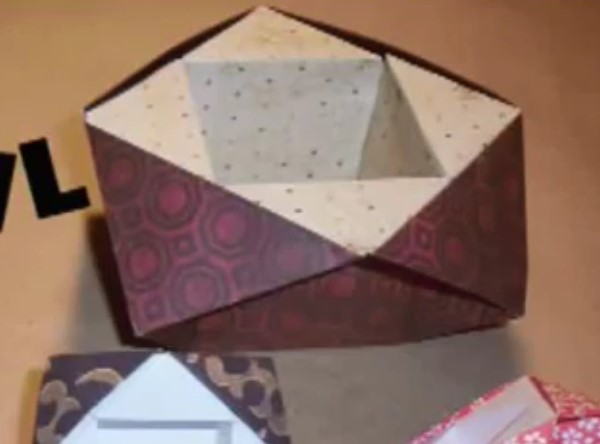 几何造型折纸盒子的折纸视频教程