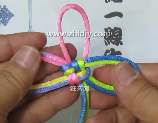 中国结绶带结的编织制作教程教你学习绶带结的编法