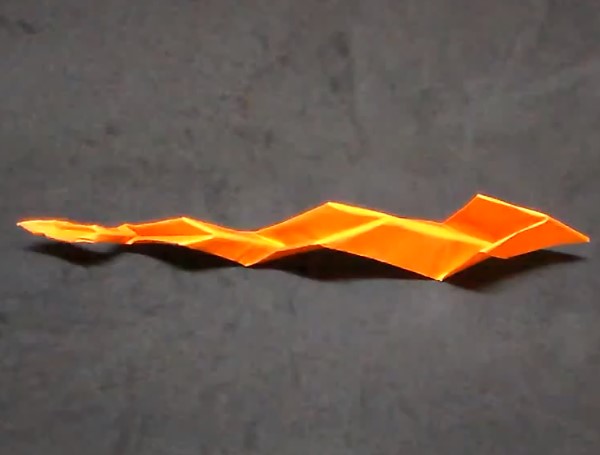 儿童折纸蛇的手工折法制作教程