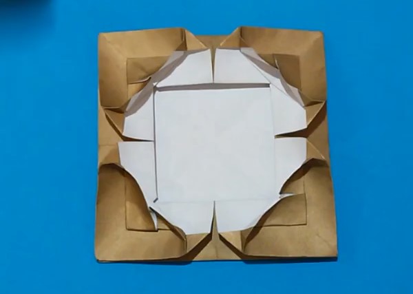 情人节四角折纸心相框的折纸视频教程