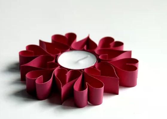 情人节简单爱心纸艺心装饰蜡烛的手工制作方法