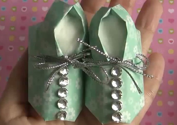 简单手工折纸小鞋子的折纸制作方法