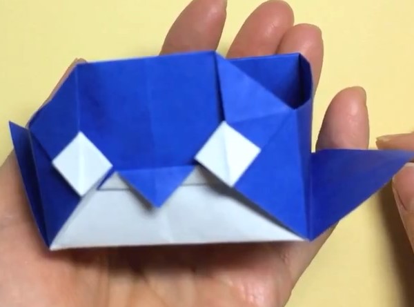 可爱折纸企鹅盒子的折纸视频教程