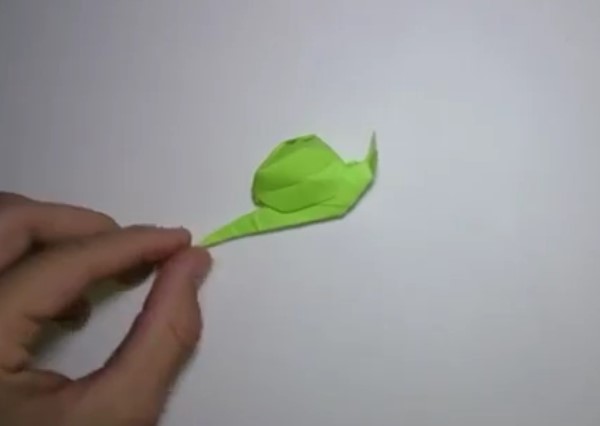简单立体折纸蜗牛的折纸视频教程