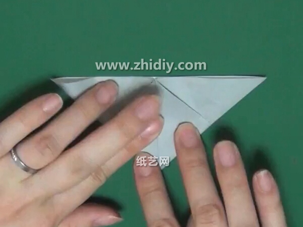 折纸奥特曼面具的折纸视频教程