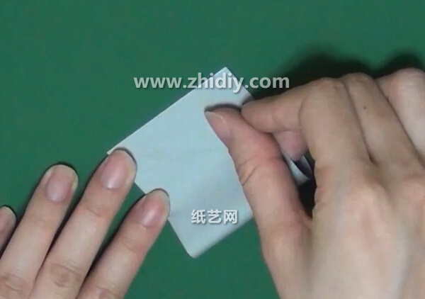 折纸奥特曼面具的折纸视频教程