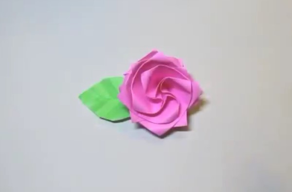 简单折纸玫瑰的教程