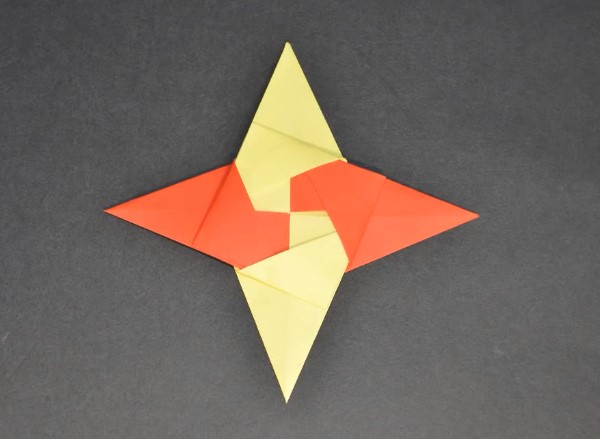 简单折纸飞镖的折纸视频教程