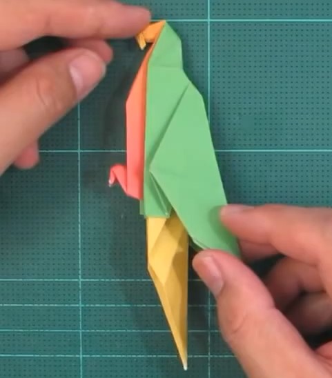手工折纸鹦鹉如何制作