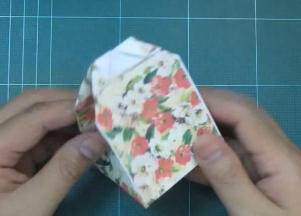 简单手工折纸小礼袋的折纸视频教程