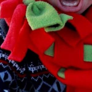 羊毛布给宝宝手工DIY制作一个超暖围巾