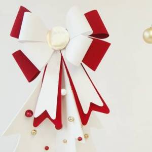 圣诞树装饰纸艺蝴蝶结的手工制作教程