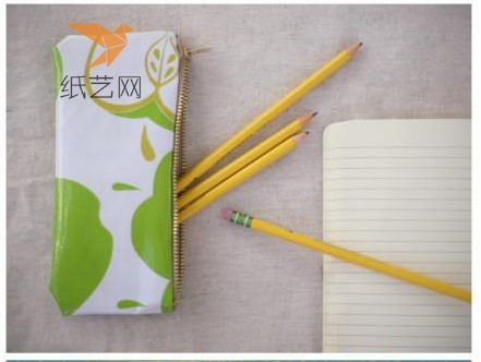 布艺教程干净清新的布艺笔袋DIY制作教程
