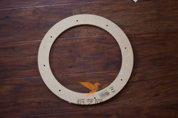 可能有许多同学比较担心这个环怎么获得，实际上如果你没有木质的环子的话，可以用纸板制作出来哦，也非常容易的