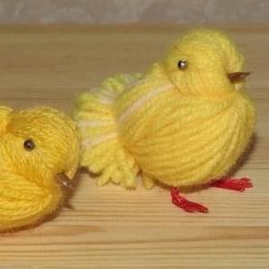 用毛线编织的可爱小鸡的制作教程