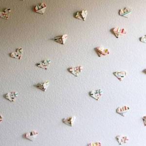 简单折纸心装饰墙的折纸方法教程