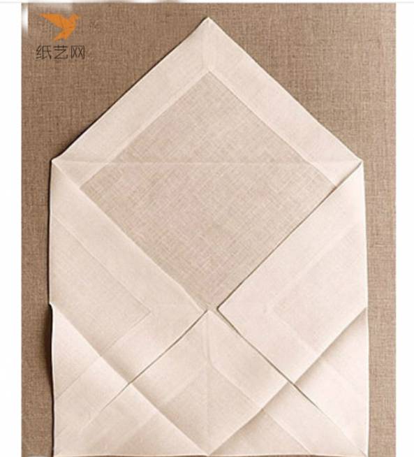 布艺教程餐巾折叠出来的睡莲创意布艺教程