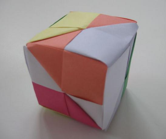 谜样的折纸立方体的制作教程