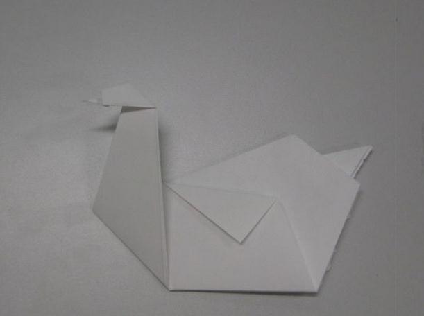 儿童手工折纸天鹅制作教程