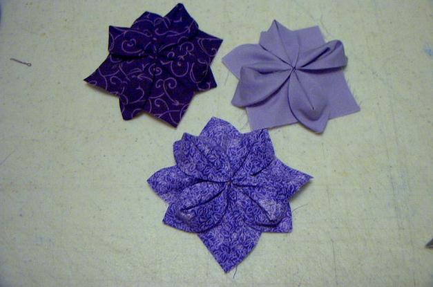 折纸花风格的布艺花制作教程