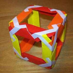 超详细的手工折纸立方体框制作教程