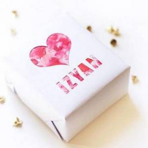 简单漂亮的纸雕情人节礼物包装制作教程