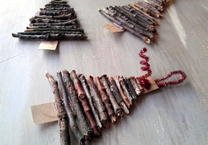 利用树枝制作的圣诞树装饰DIY教程