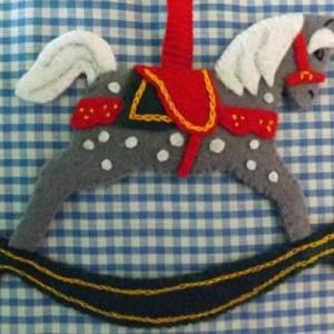 可爱的不织布制作小马圣诞节装饰DIY教程