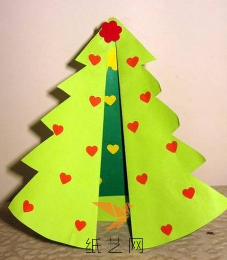 简单儿童手工折纸立体圣诞树制作教程