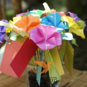 折纸简单漂亮的花朵教程！