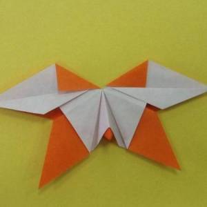 简单漂亮的折纸蝴蝶制作教程