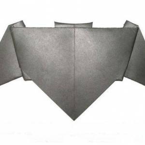 超酷的手工折纸蝙蝠侠标志教程