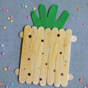 雪糕棍废物利用制作可爱小菠萝儿童手工教程