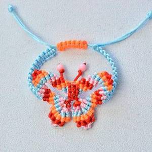 手工编织的蝴蝶手链教程