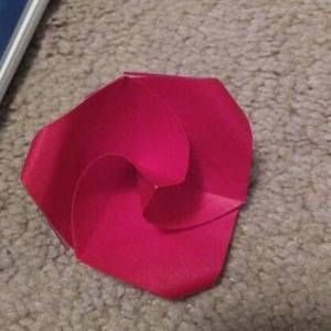 简单折纸玫瑰情人节花制作教程
