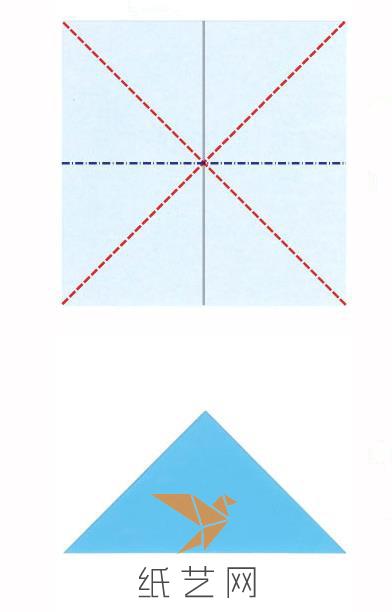 按照前面制作的折痕来进行折叠，折叠成为三角形的样子