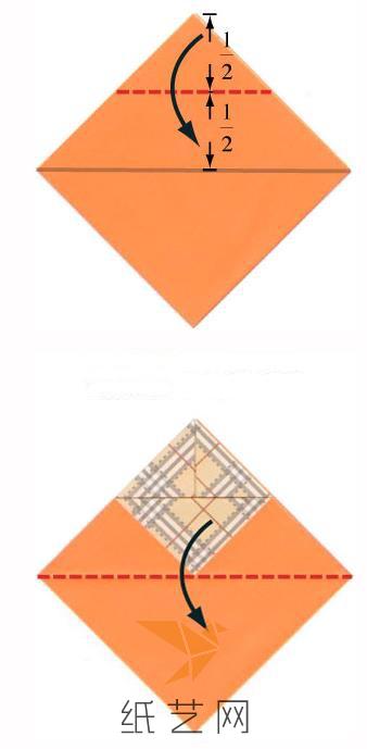 将最上层的纸张上面的角折叠到中间位置的折痕的位置，然后再在折痕的位置向下折叠一下