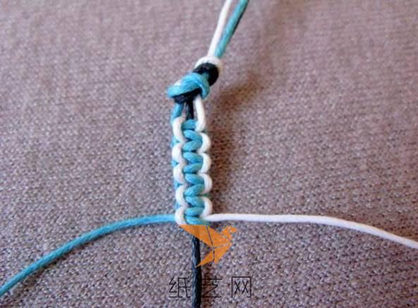 我们用同样的编织方法来编织几个结