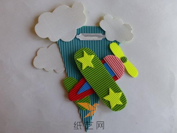 儿童手工瓦楞纸制作战斗机粘贴画母亲节礼物纸艺教程