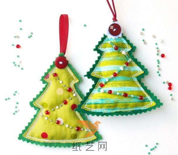 圣诞节制作的简单圣诞树布艺小装饰