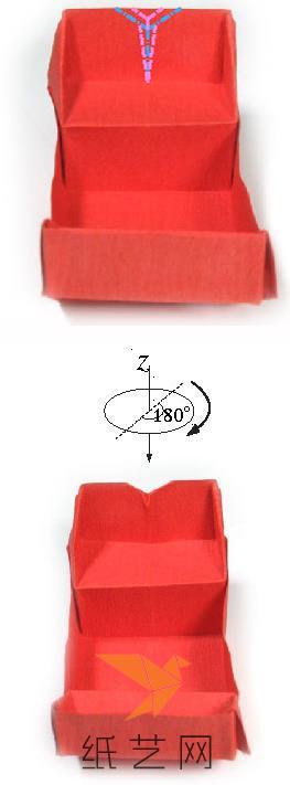 另外的一种处理方法就可以在折纸凳子一边座位的中间来折叠