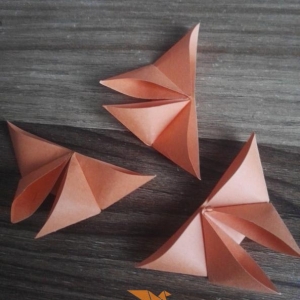 纸折的漂亮蝴蝶