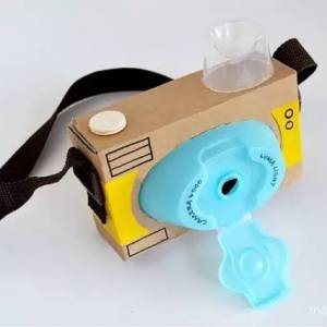 家里不用的纸盒，自己就可以做个照相机！亲子手工！