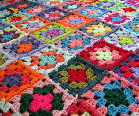 超漂亮的钩针编织的五彩祖母方格毛毯