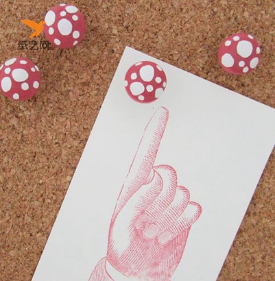 可爱的手工制作衍纸小蘑菇图钉